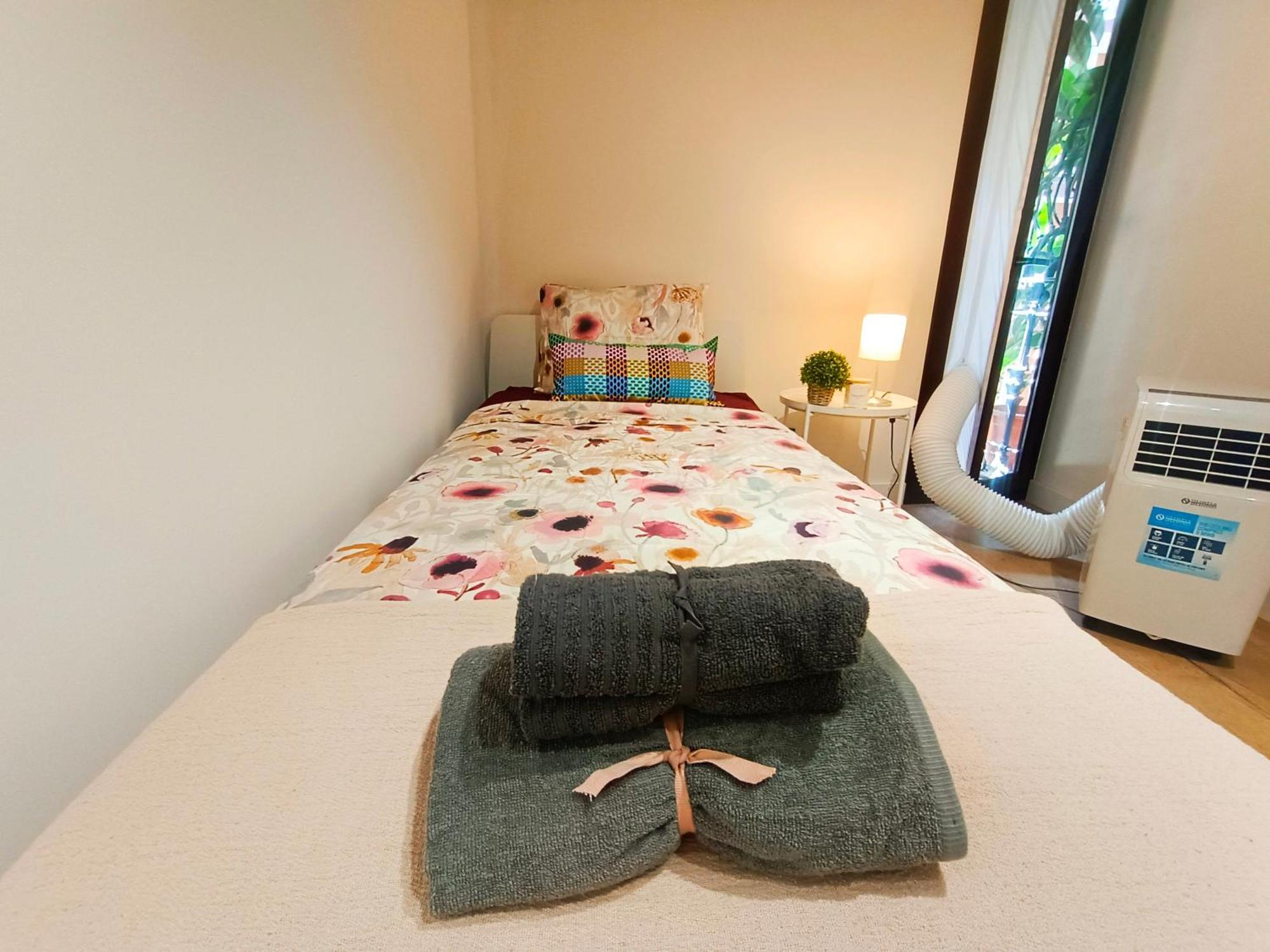Private Room By El Born Barcelona Ngoại thất bức ảnh