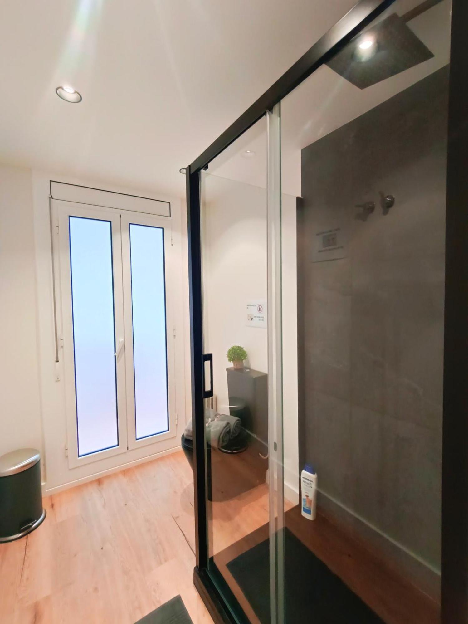 Private Room By El Born Barcelona Ngoại thất bức ảnh